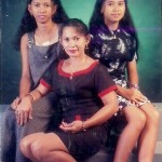 Mayang & the girls they all wanted the cat