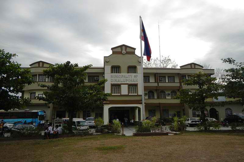Dinalupihan City Hall