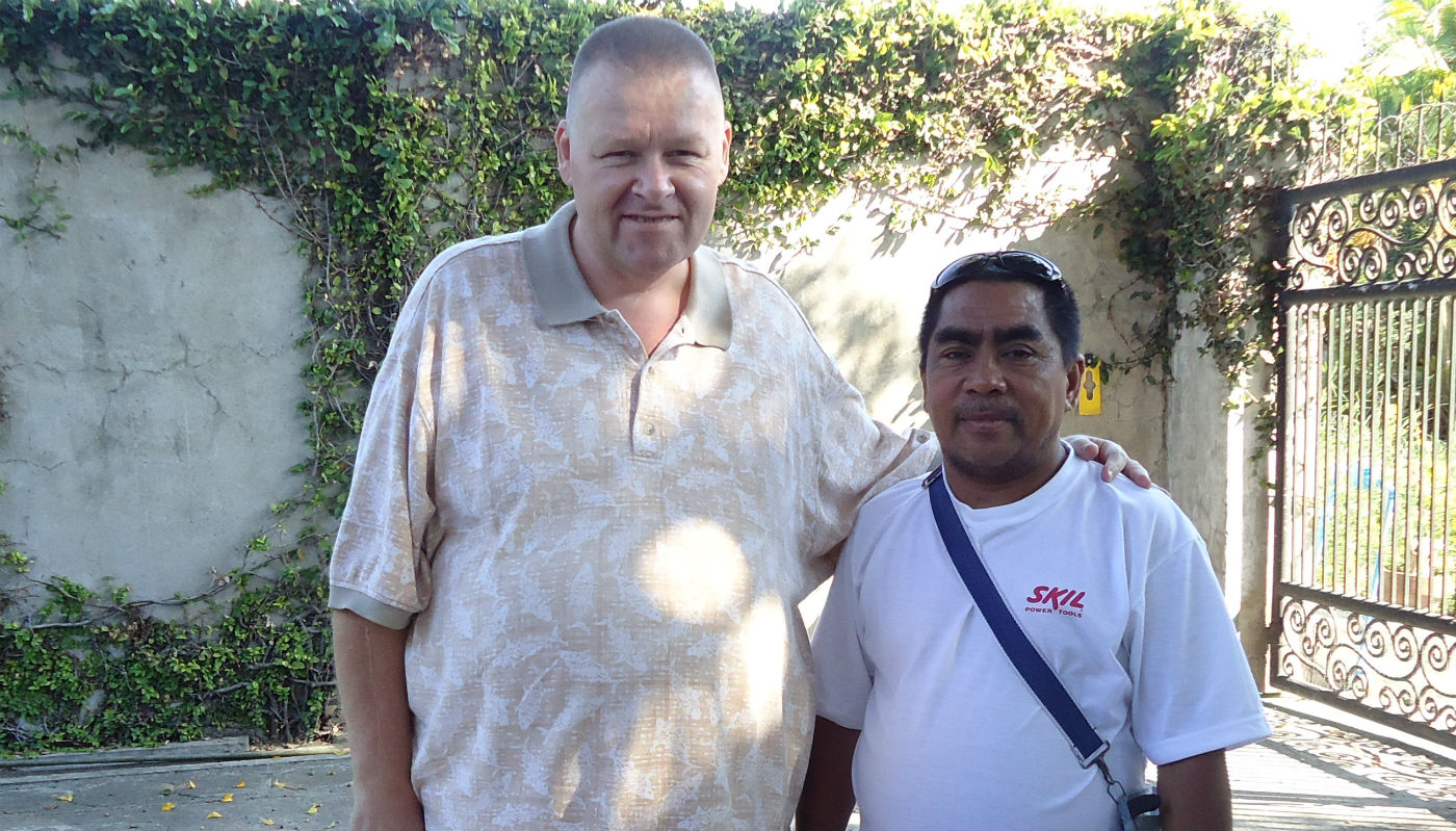 Posing with my friend Bossing