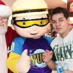 Even the Jollibee mascots came to see Santa